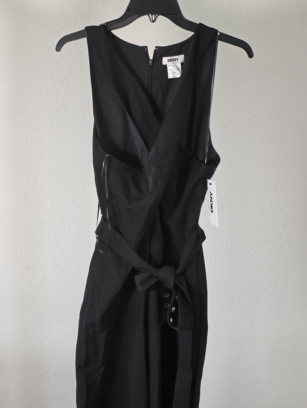 DKNY NWT $139 Size 12 Black Wrap Wide Leg Jumpsuit Belted Sleeveless Cocktail - Picture 3 of 11